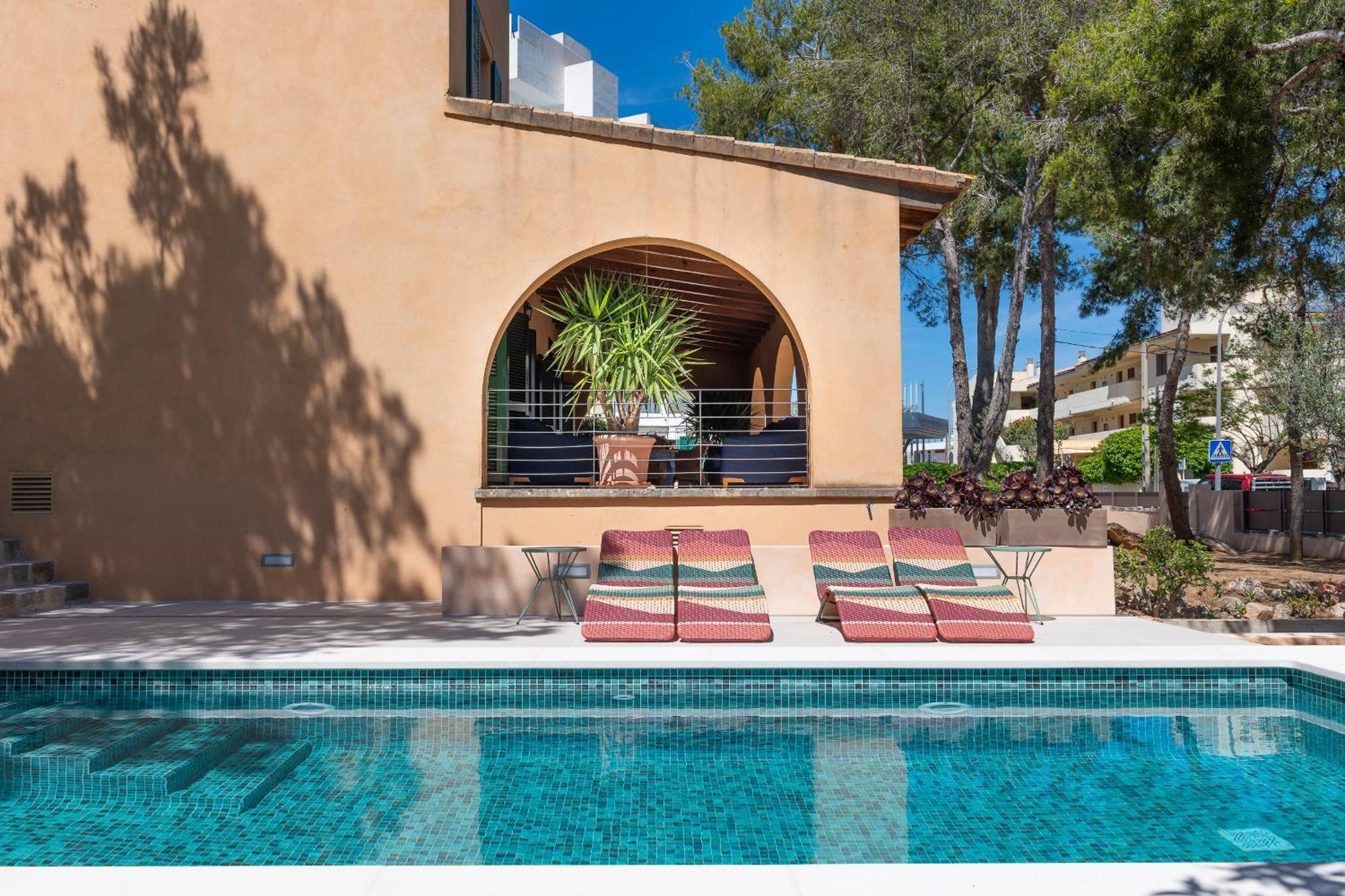 Paz Y Mar, Villa *